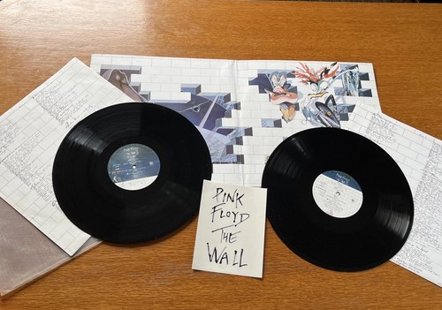 Pink floyd the wall - wall,, 1979