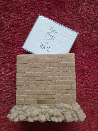 Pink floyd the wall carved - the,