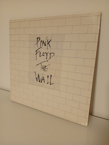 Pink floyd the wall - pink,